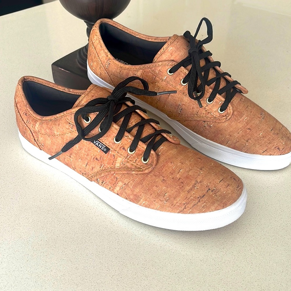 NWOT women’s Vans size 11 Tan/Cork pattern